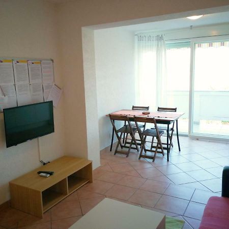 Family Friendly Apartments Island Rab Kampor Ngoại thất bức ảnh
