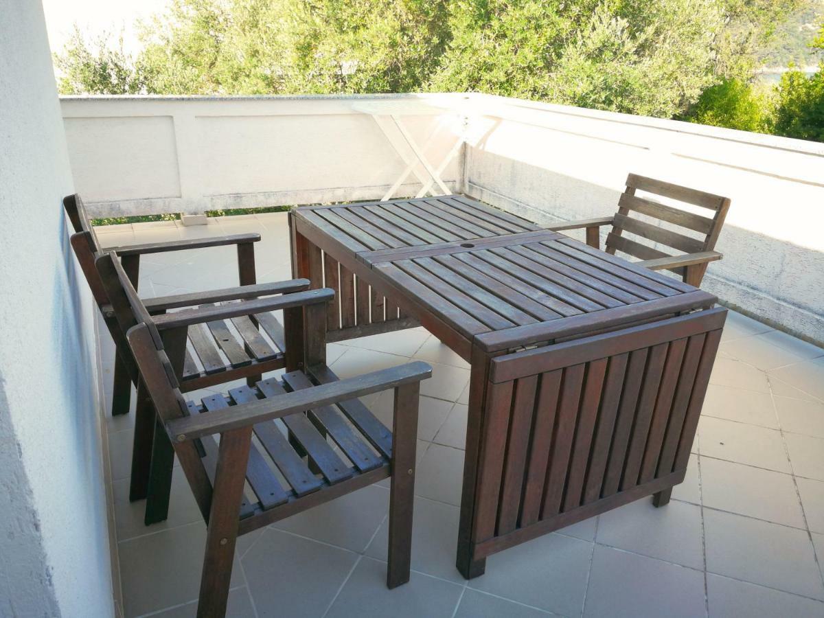 Family Friendly Apartments Island Rab Kampor Ngoại thất bức ảnh