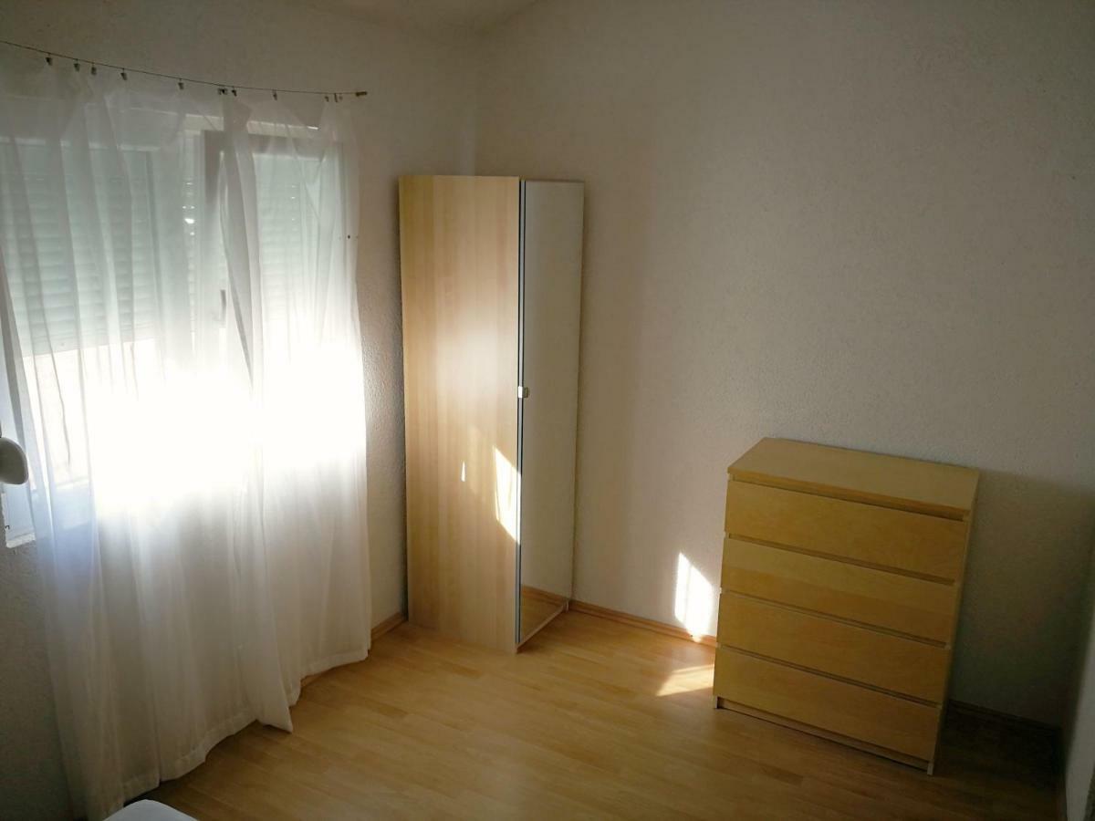 Family Friendly Apartments Island Rab Kampor Ngoại thất bức ảnh