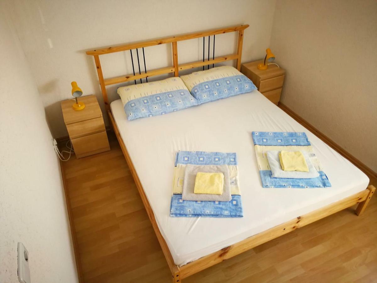 Family Friendly Apartments Island Rab Kampor Ngoại thất bức ảnh