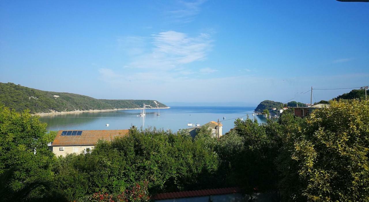 Family Friendly Apartments Island Rab Kampor Ngoại thất bức ảnh