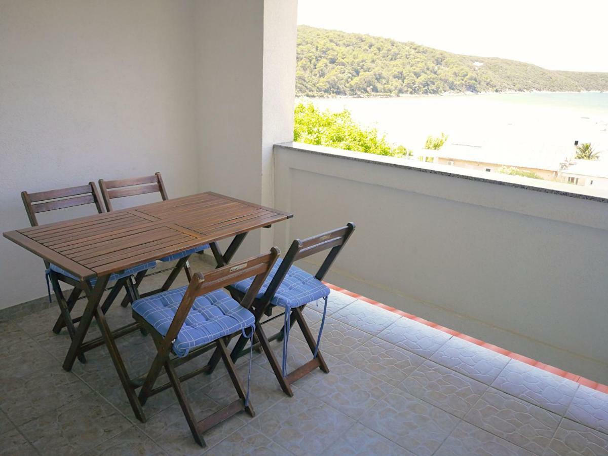 Family Friendly Apartments Island Rab Kampor Ngoại thất bức ảnh